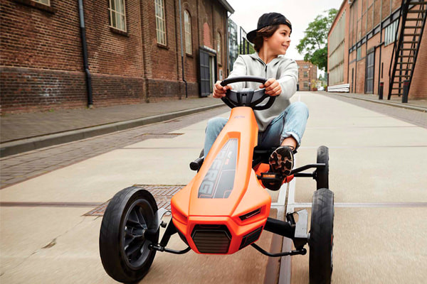 Met vrijloopautomaat