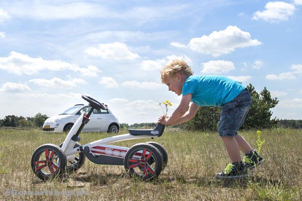 Het zadel is in meerdere standen verstelbaar.