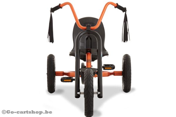 De stuurhoogte van de skelter kun je eenvoudig aanpassen.