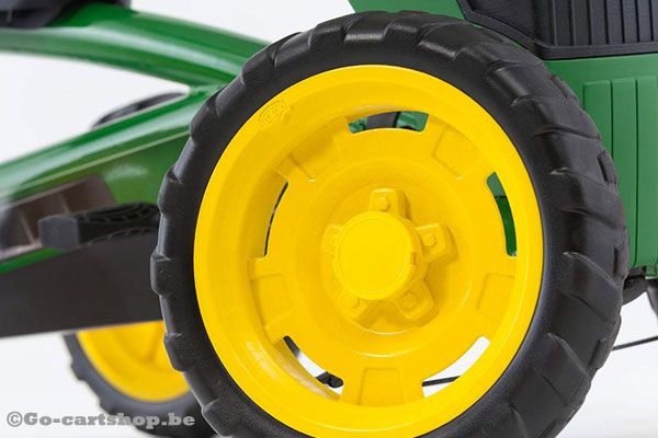 Met brede tractorbanden