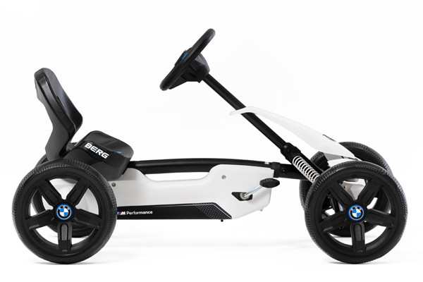 Kan voor- en achteruit rijden.